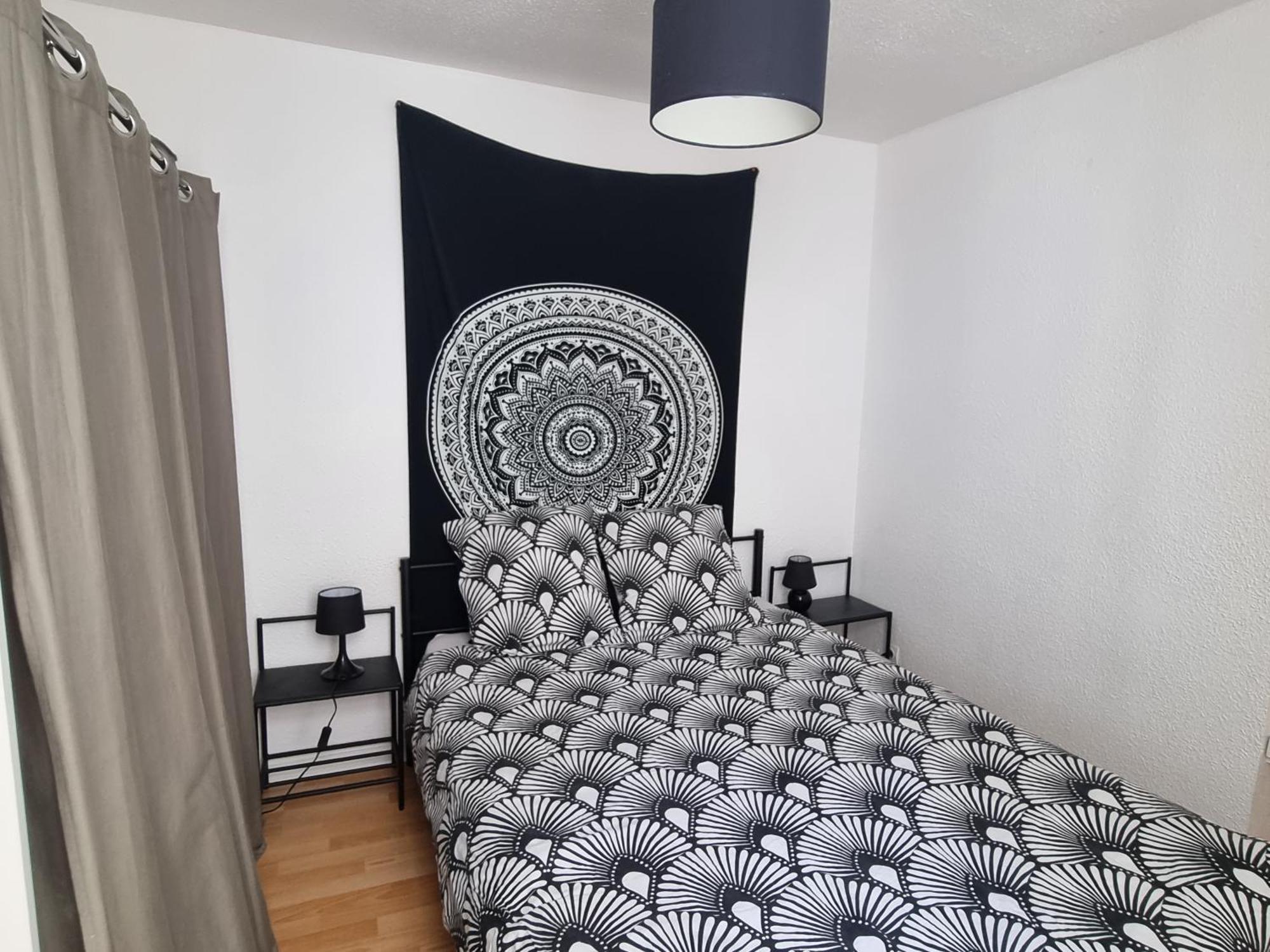 Duplex F3 hypercentre Cherbourg près du port Extérieur photo
