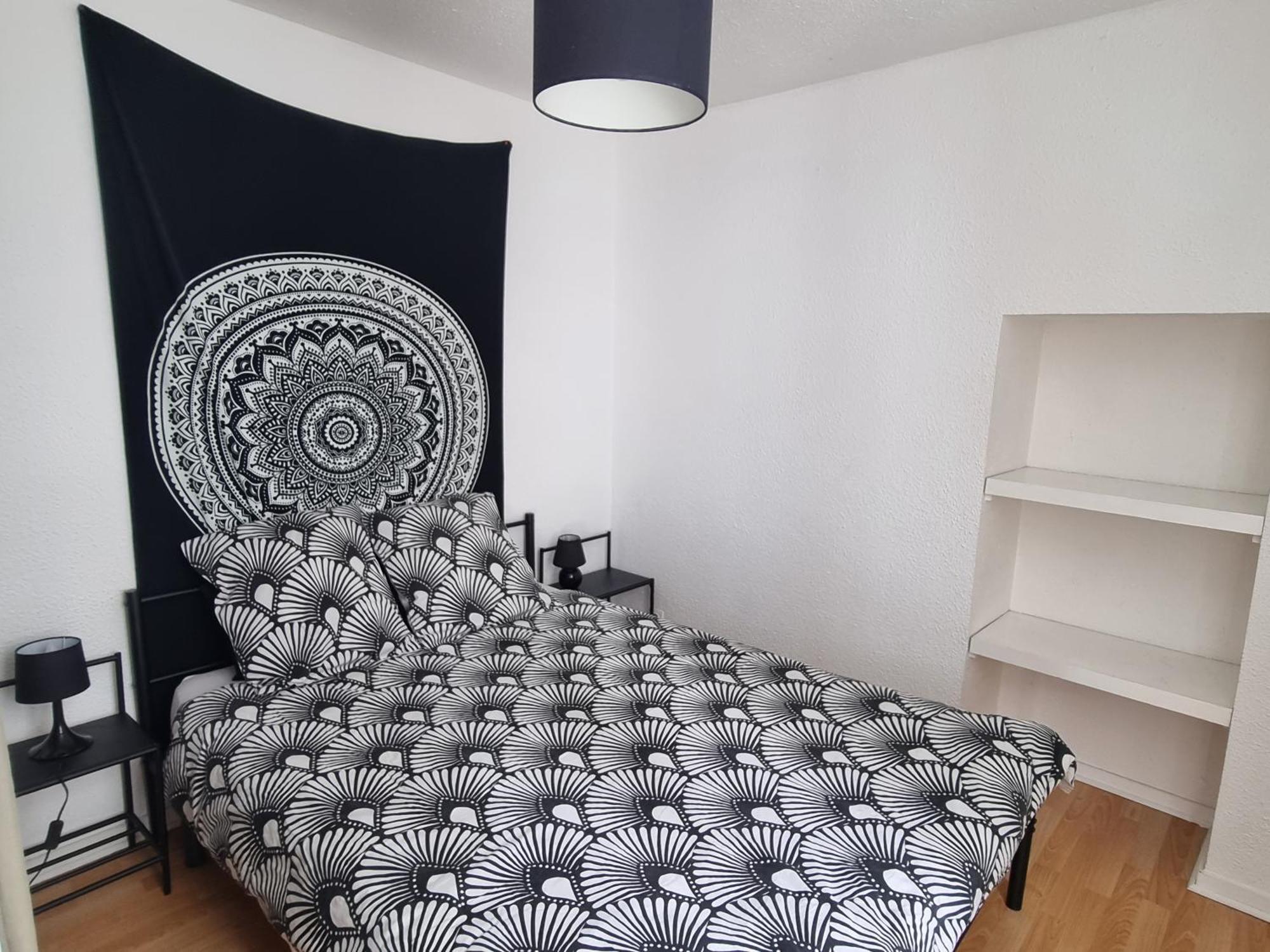Duplex F3 hypercentre Cherbourg près du port Extérieur photo